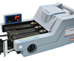 MÁY ĐẾM TIỀN MANIC B-900UV